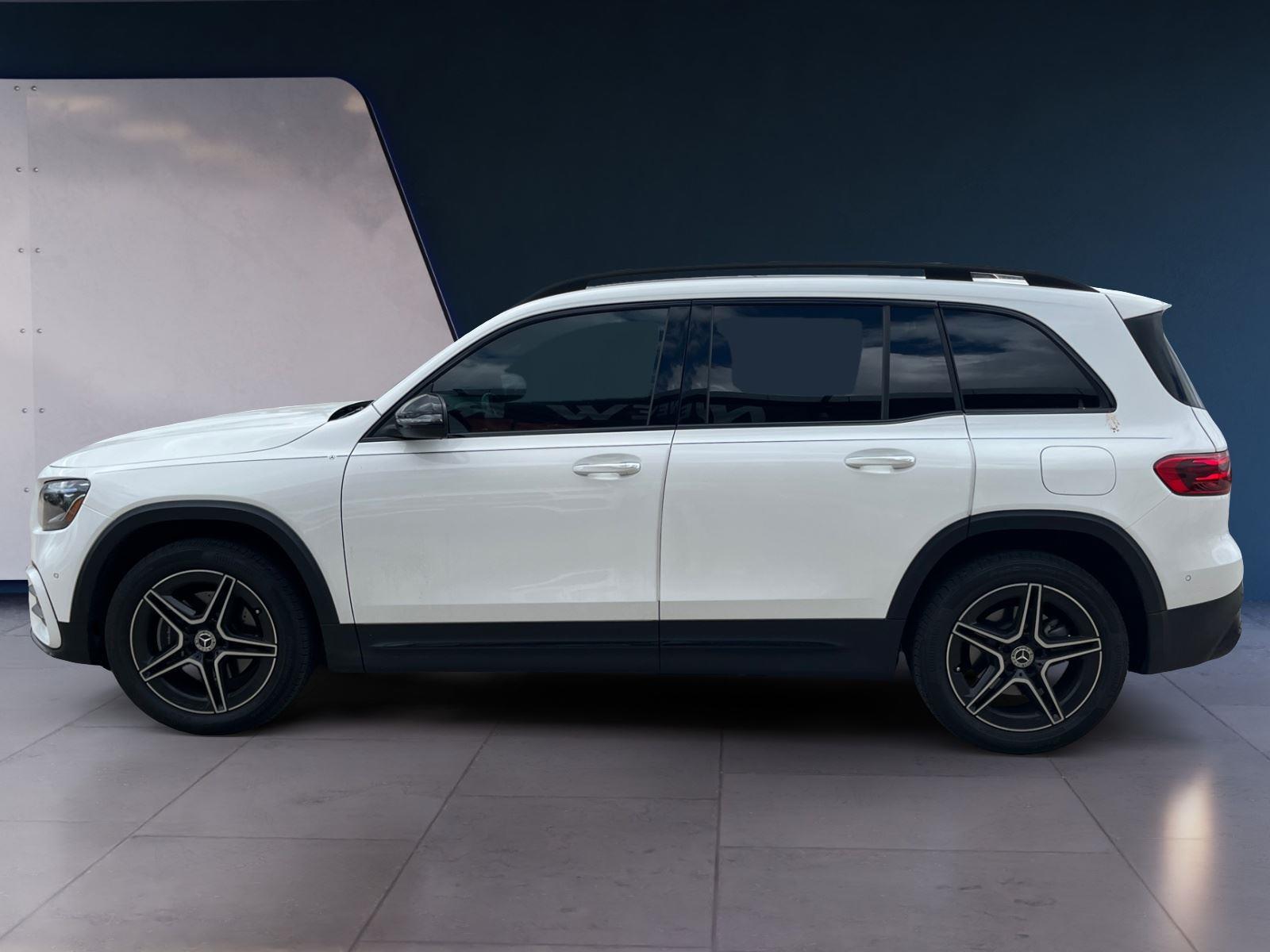 2024 Mercedes Benz GLB 250 photo 2