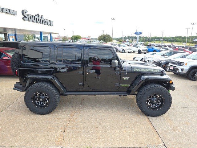 2012 Jeep Wrangler Unlimited Call of Duty: MW3 Edition photo 8