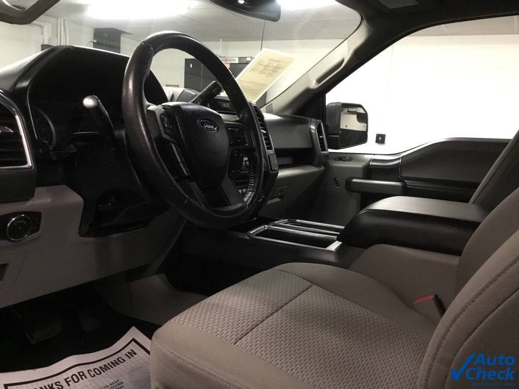 2016 Ford F-150 XLT photo 20