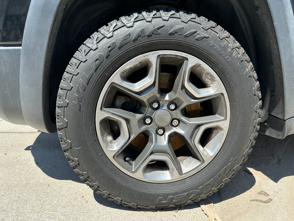 2019 Jeep Cherokee Trailhawk photo 9