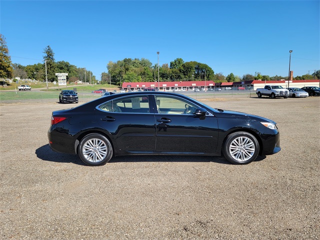 2014 Lexus ES 350 photo 3