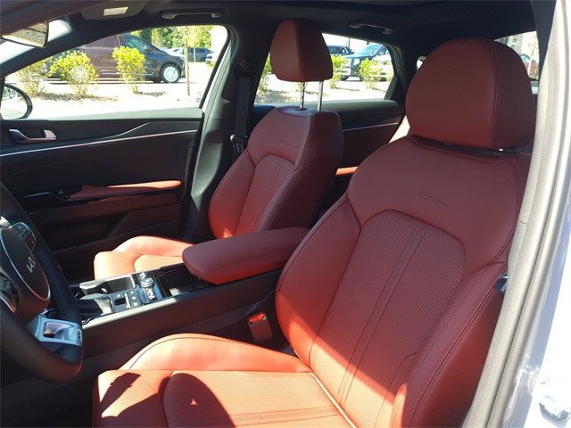 2025 Kia K5 GT-Line photo 15