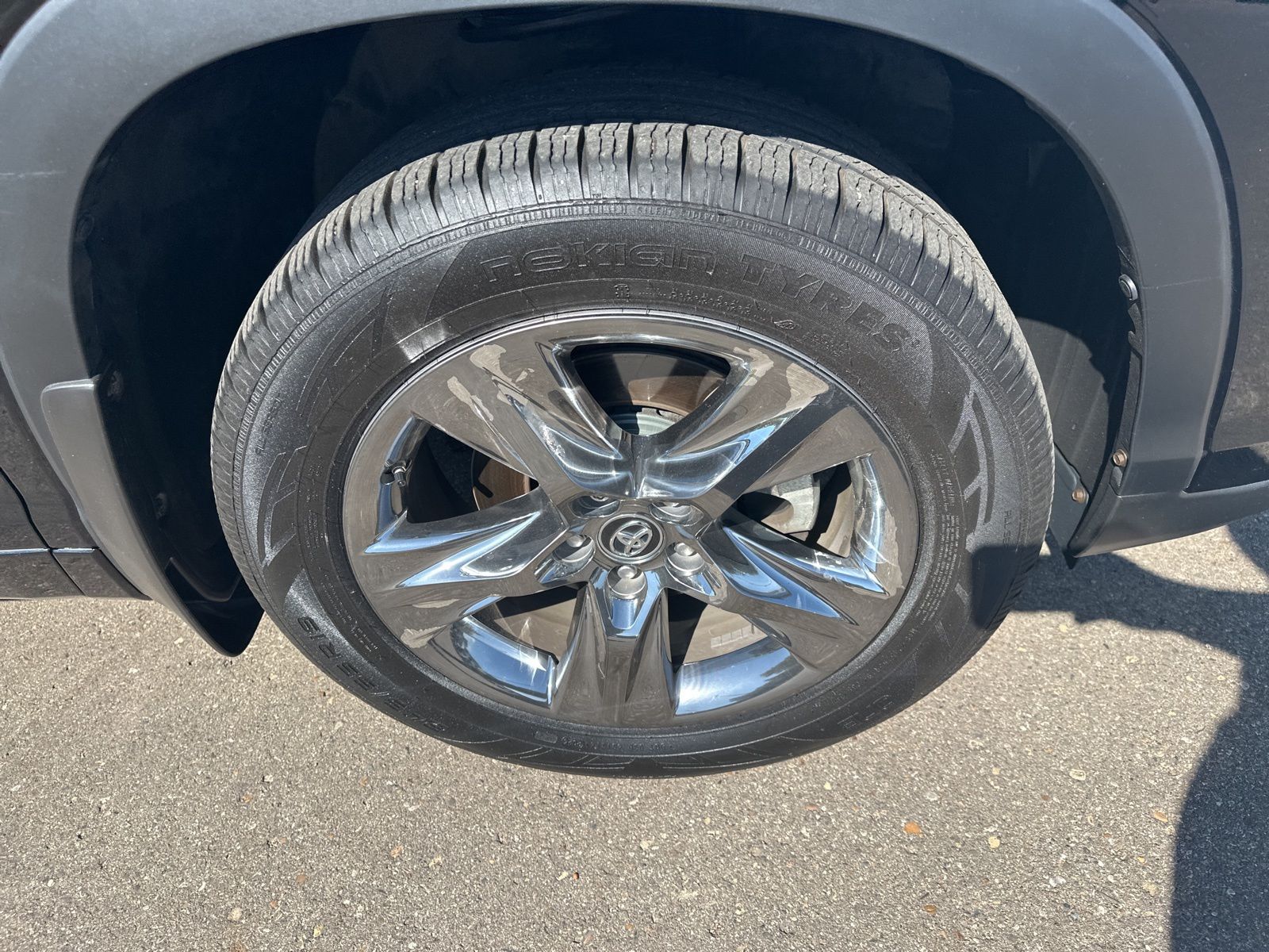 2019 Toyota Highlander Limited photo 4