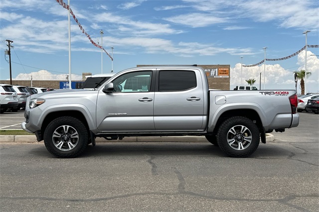 2019 Toyota Tacoma SR5 photo 6
