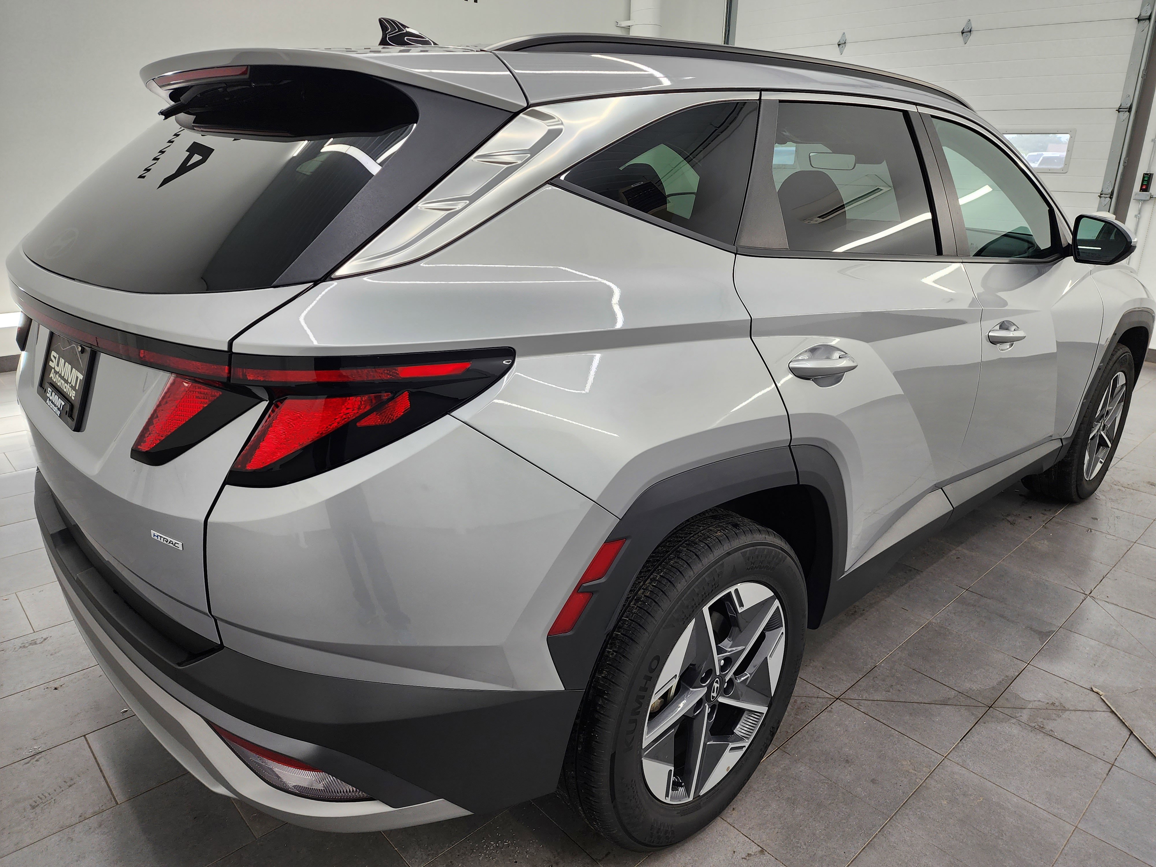 2025 Hyundai Tucson SEL photo 2
