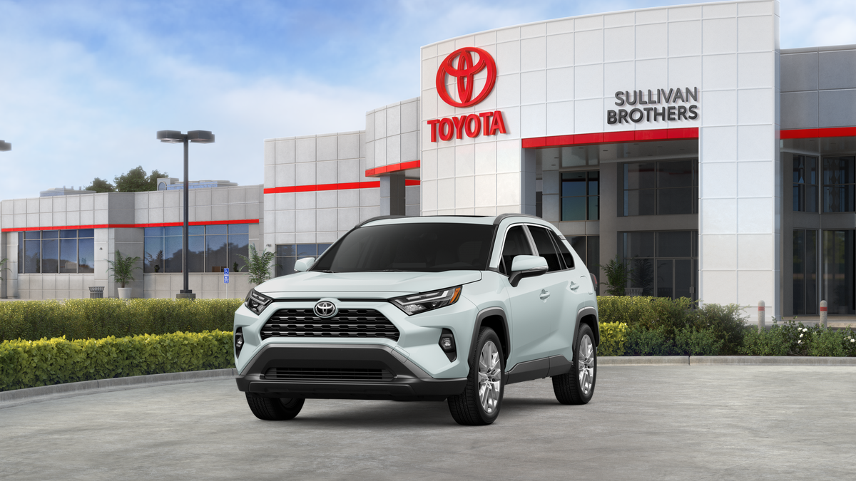 New 2025 Wind Chill Pearl [extra_cost_color] Toyota XLE Premium image 1
