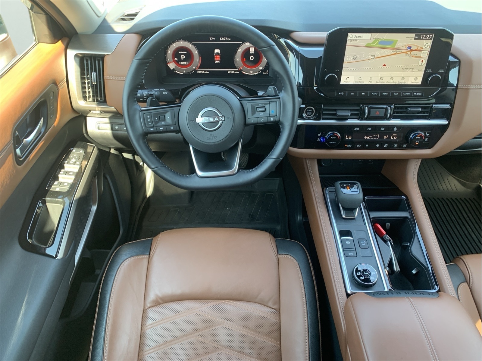 2023 Nissan Pathfinder Platinum photo 26