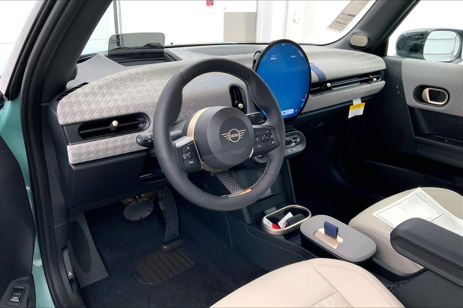 2026 Mini Cooper S Iconic photo 3