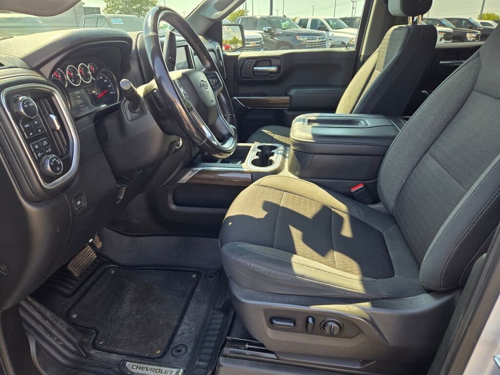2020 Chevrolet Silverado 1500 RST photo 13
