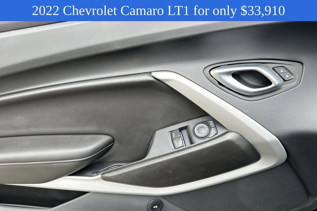 2022 Chevrolet Camaro LT1 photo 11