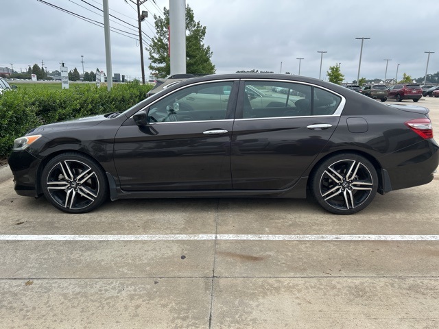 2017 Honda Accord Sport photo 4