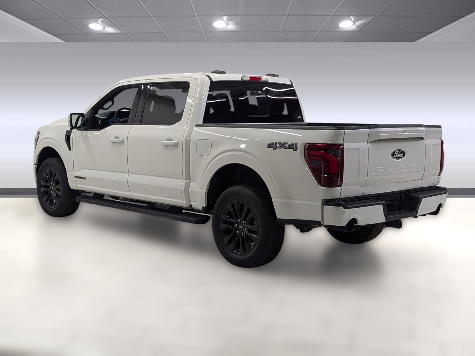 2025 Ford F-150 Lariat photo 2