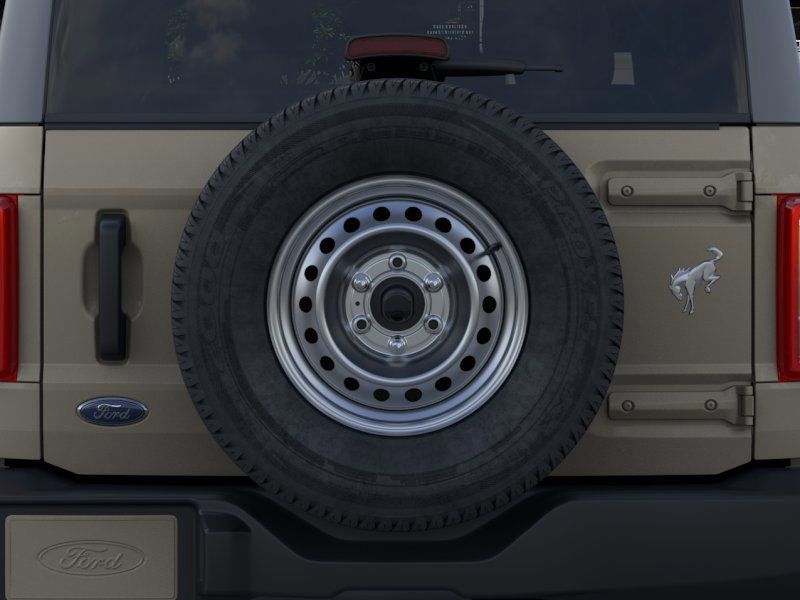 2025 Ford Bronco Base photo 22