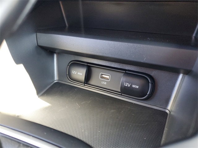 2025 Kia Soul LX photo 19