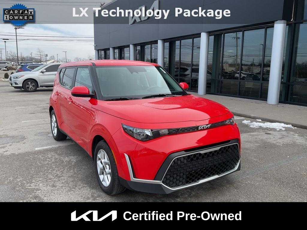 2025 Kia Soul LX's photo