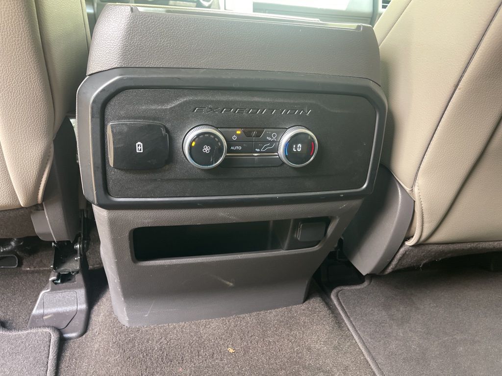 2021 Ford Expedition XLT photo 23