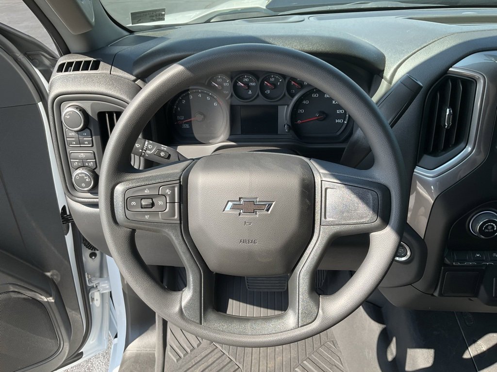 2026 Chevrolet Silverado 1500 Custom Trail Boss photo 2
