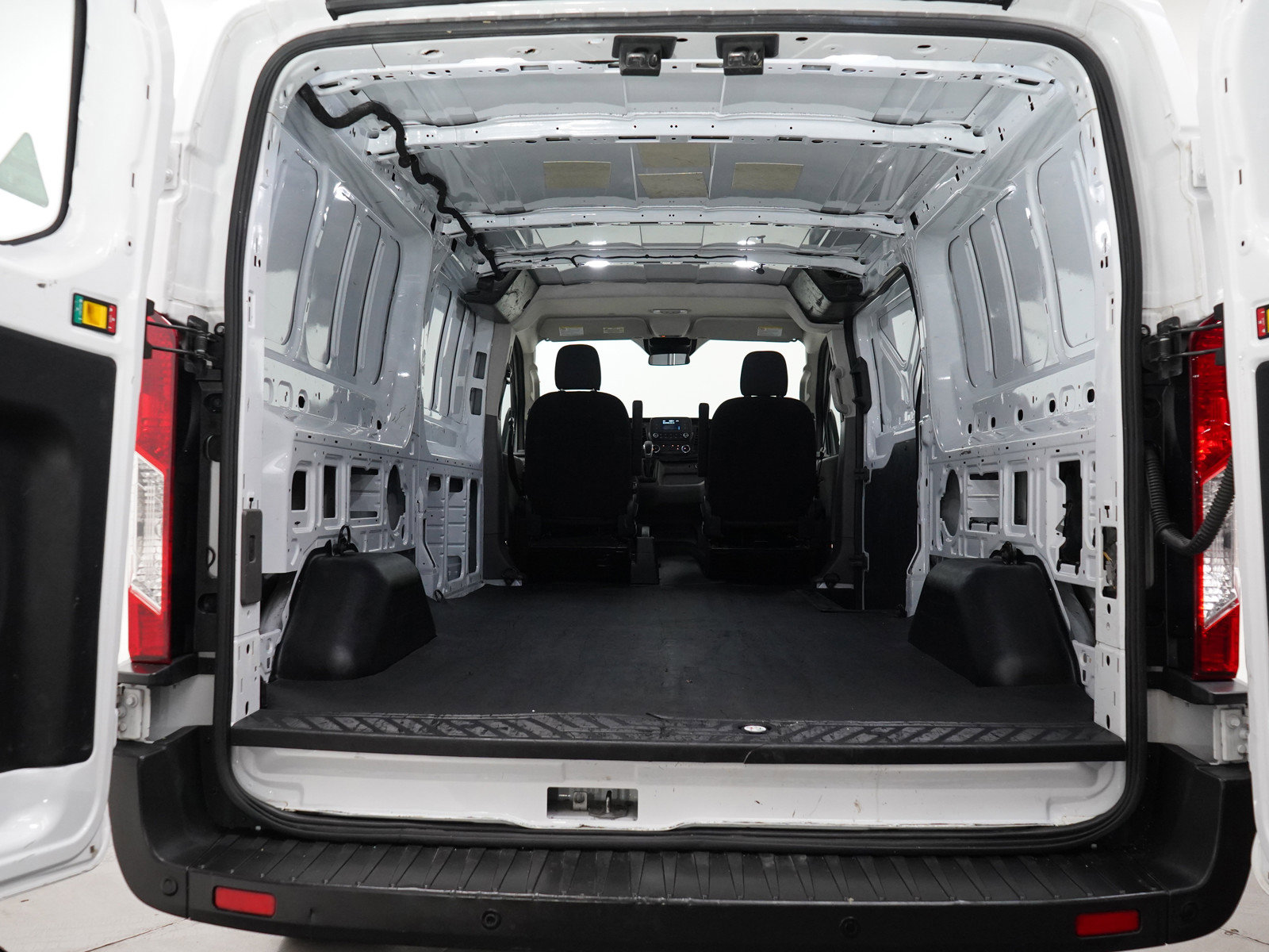 2020 Ford Transit photo 15