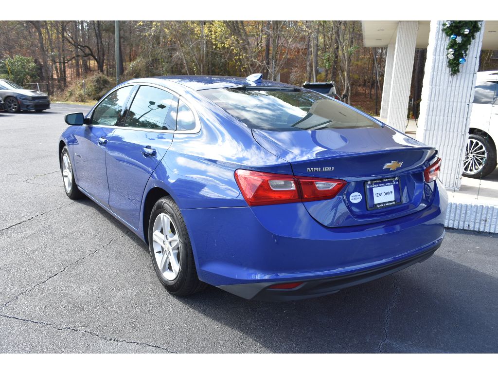 2023 Chevrolet Malibu 1LT photo 3