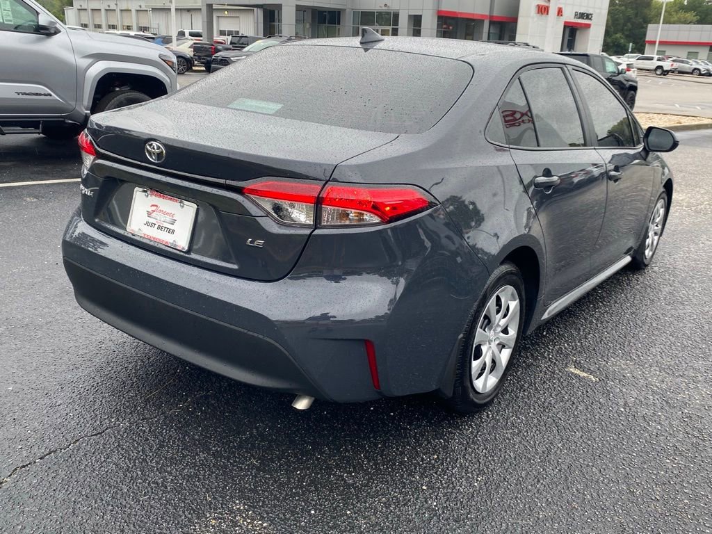 2025 Toyota Corolla LE photo 12
