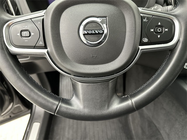 2023 Volvo XC60 B5 Core photo 6