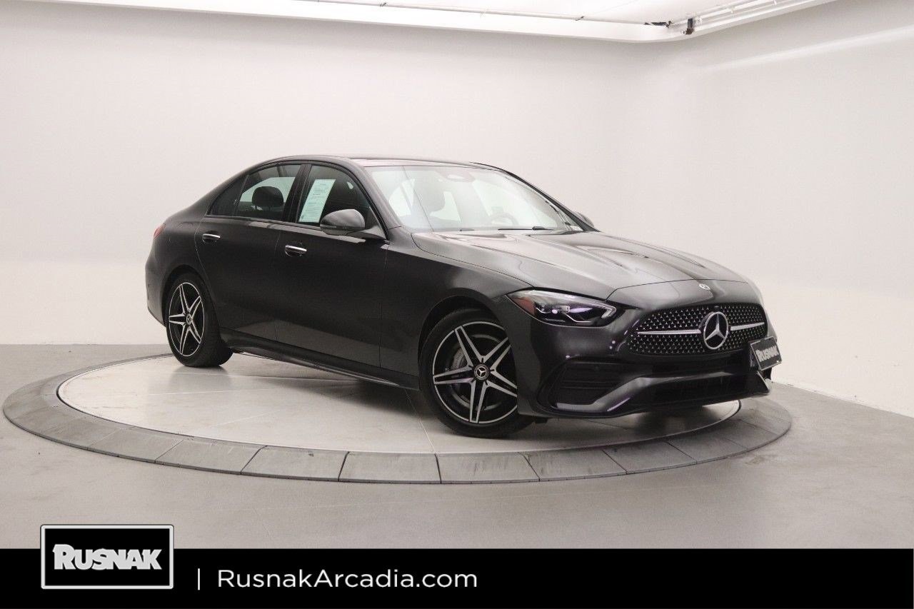 2025 Mercedes-Benz C-Class Sedan C 300's photo