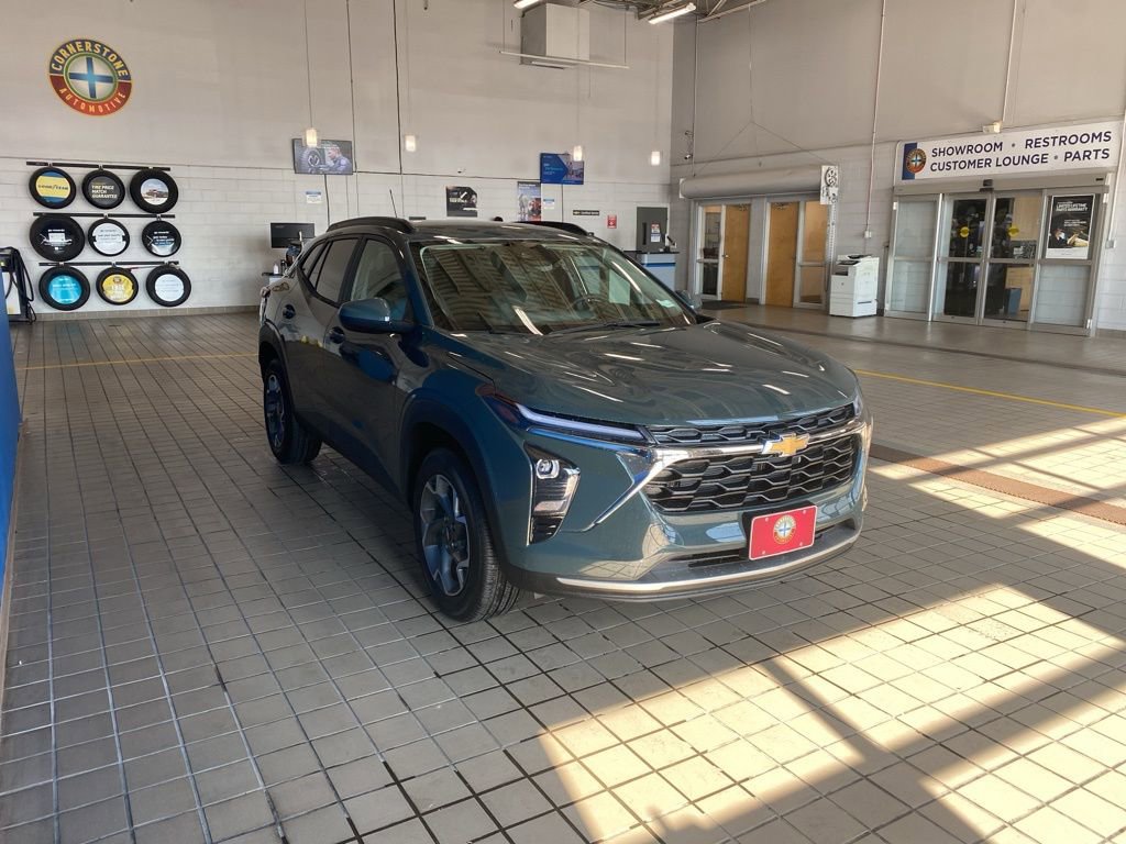 2026 Chevrolet Trax LT photo 10