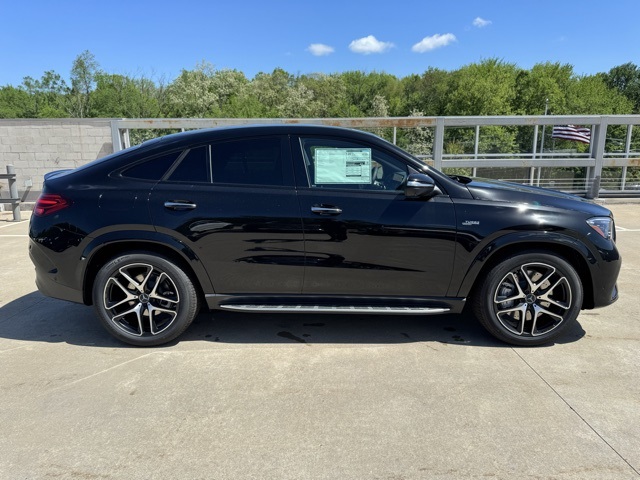 2025 Mercedes Benz GLE AMG 53 4MATIC Coupe photo 2