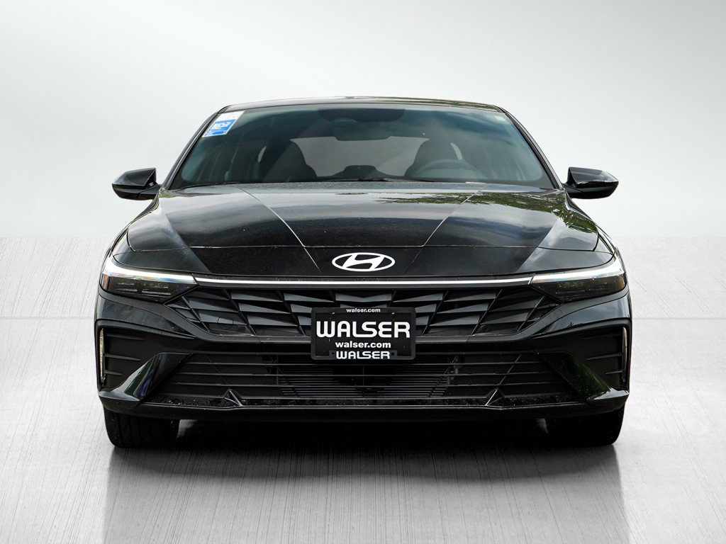 2025 Hyundai Elantra Hybrid SEL Sport photo 2