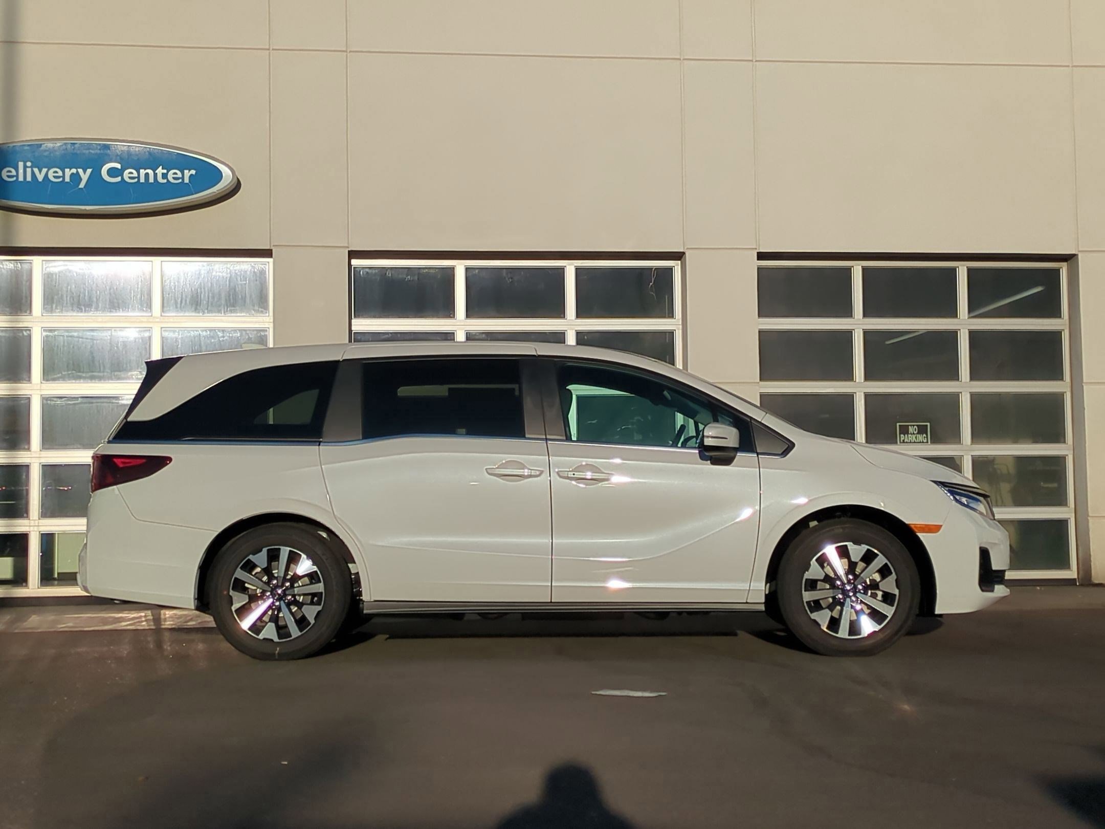 2026 Honda Odyssey EX-L photo 2