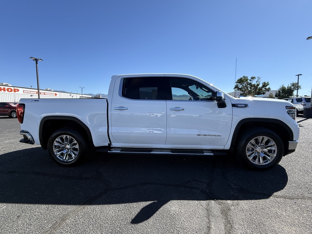 2022 Gmc Sierra SLT photo 4