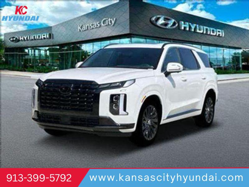 2025 Hyundai Palisade Calligraphy Night Edition's photo
