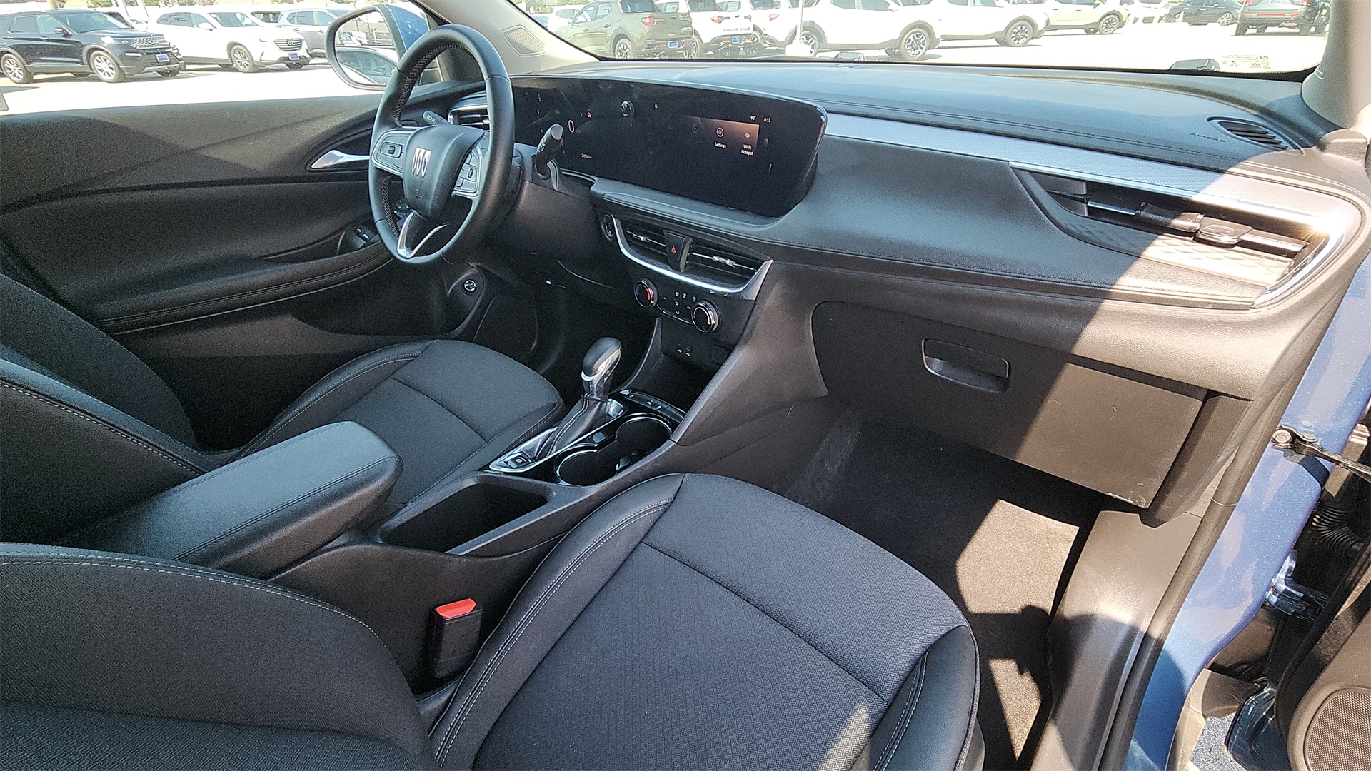 2025 Buick Encore GX Preferred photo 24