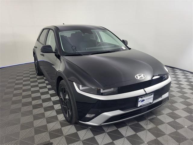 2025 Hyundai Ioniq 5 SE photo 3