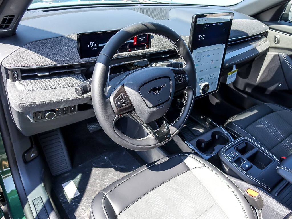 2025 FORD MUSTANG MACH-E - Image 7