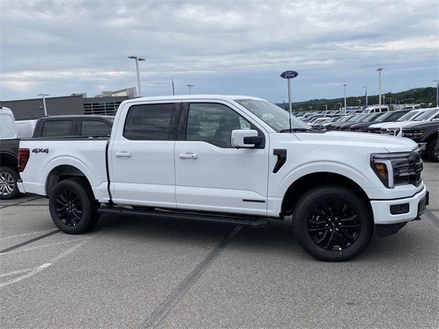 2025 Ford F-150 Lariat photo 3