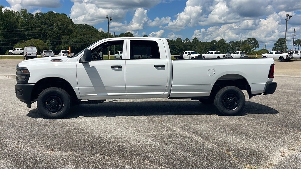 2025 Ram 2500 Tradesman photo 5