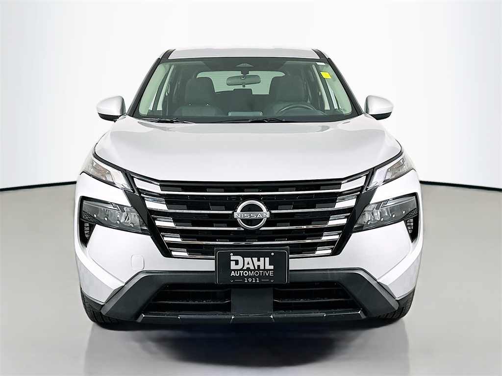 Used 2025 Nissan Rogue SV with VIN 5N1BT3BB4SC796796 for sale in Winona, Minnesota