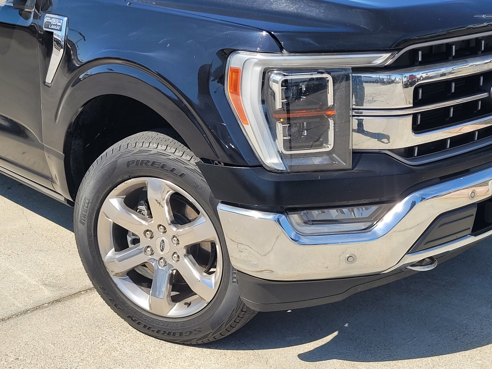 2023 Ford F-150 Lariat photo 8