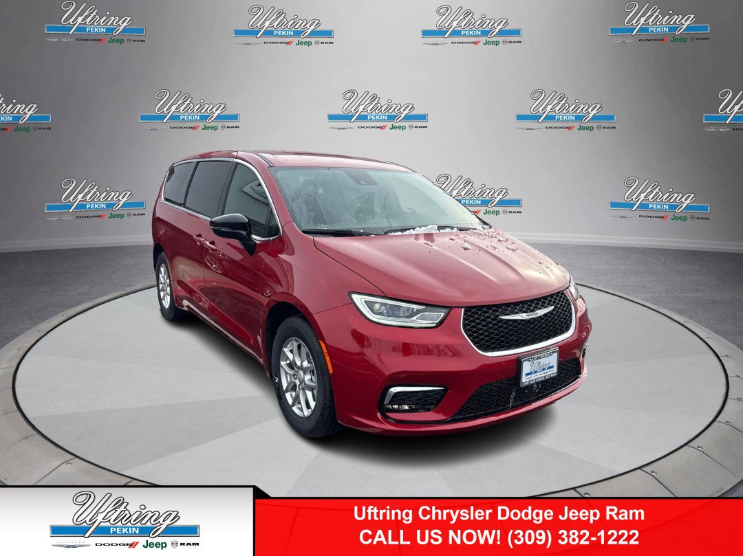 2026 Chrysler Pacifica Select's photo