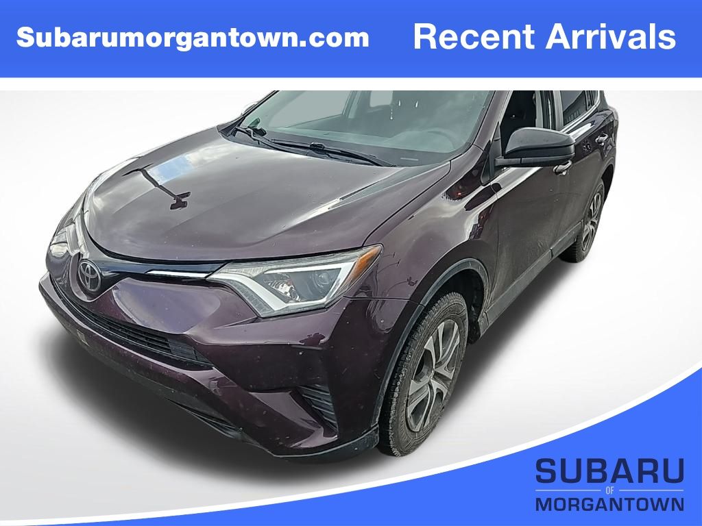 2017 Toyota RAV4 LE's photo