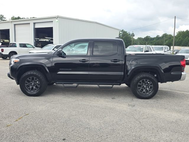2023 Toyota Tacoma V6 photo 2