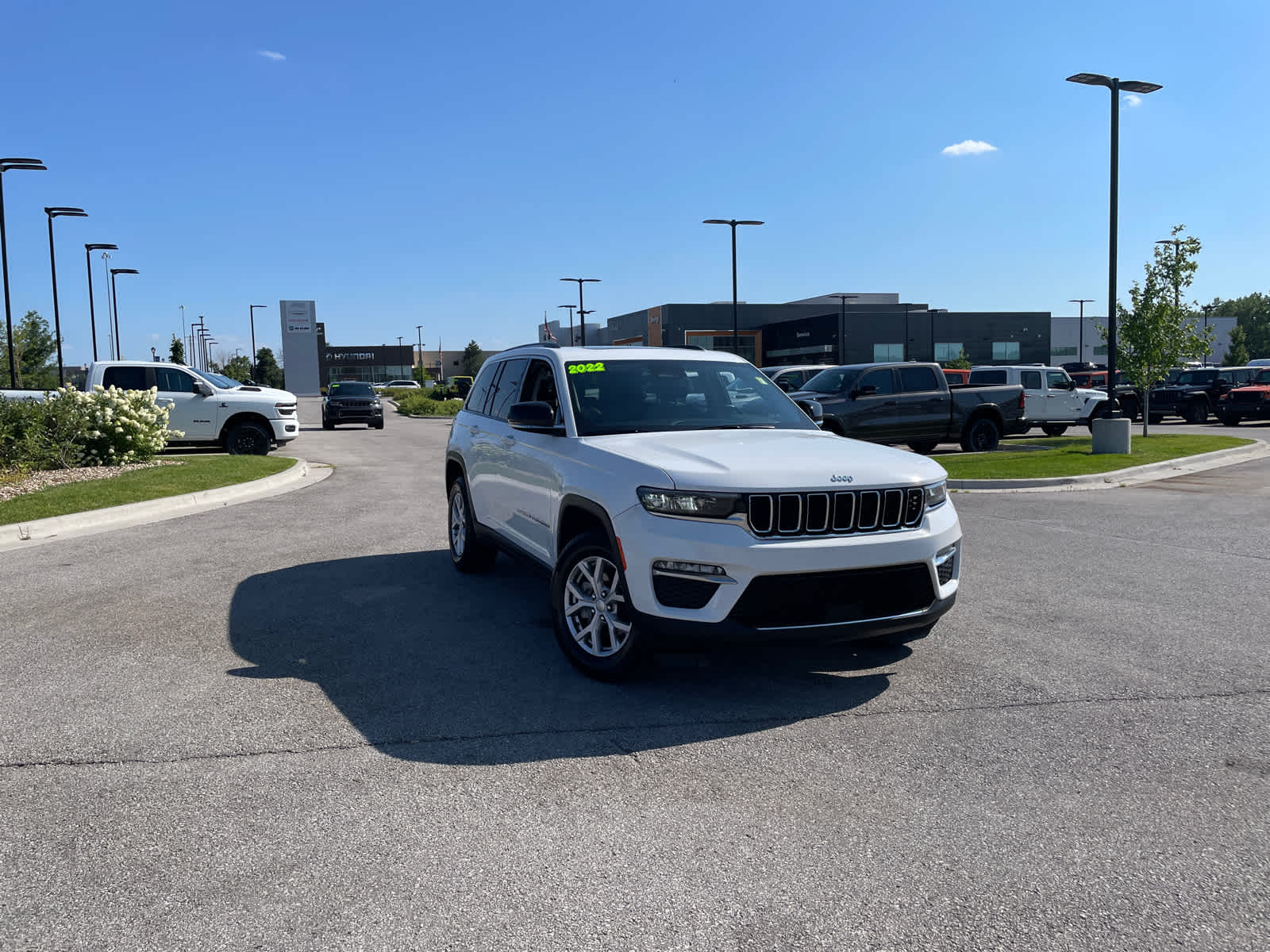 Used 2022 Jeep Grand Cherokee Limited with VIN 1C4RJHBG6N8501187 for sale in Kansas City