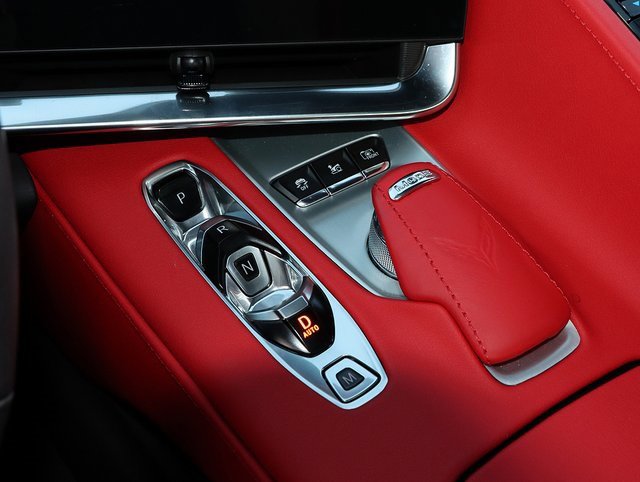 2020 Chevrolet Corvette Stingray 2LT photo 18