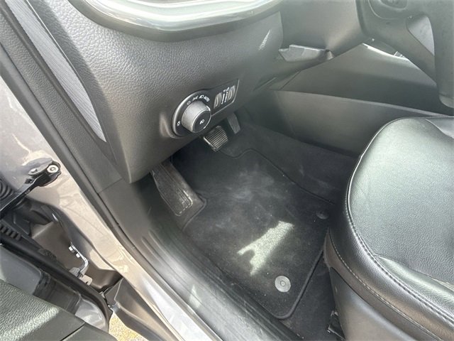 2023 Jeep Compass Limited photo 22