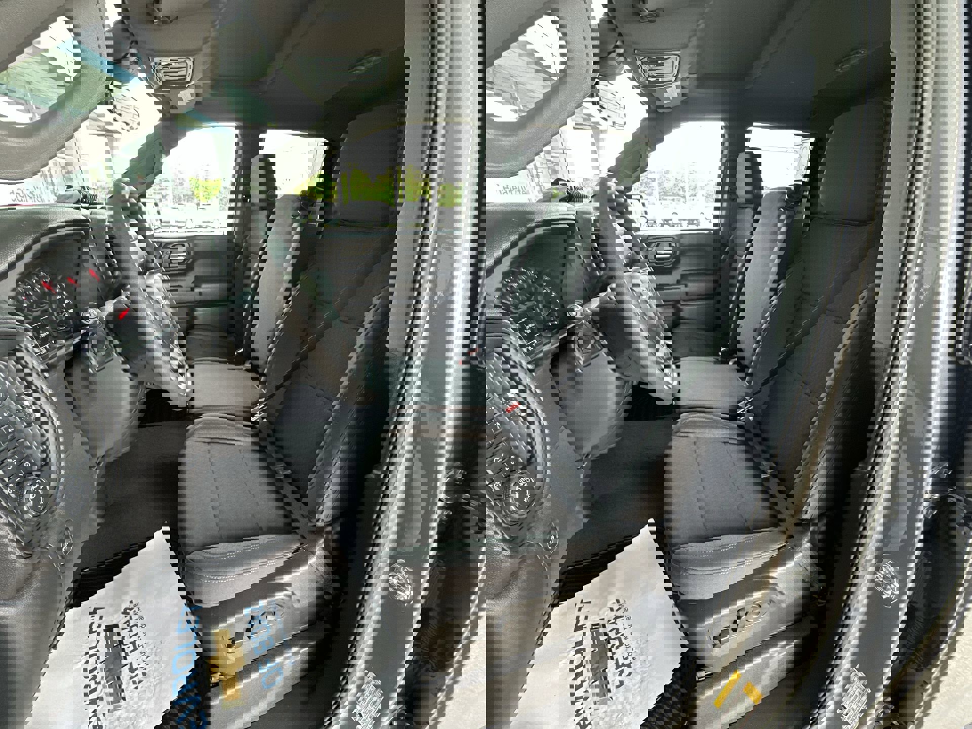 2025 Chevrolet Silverado 1500 Custom Trail Boss photo 31