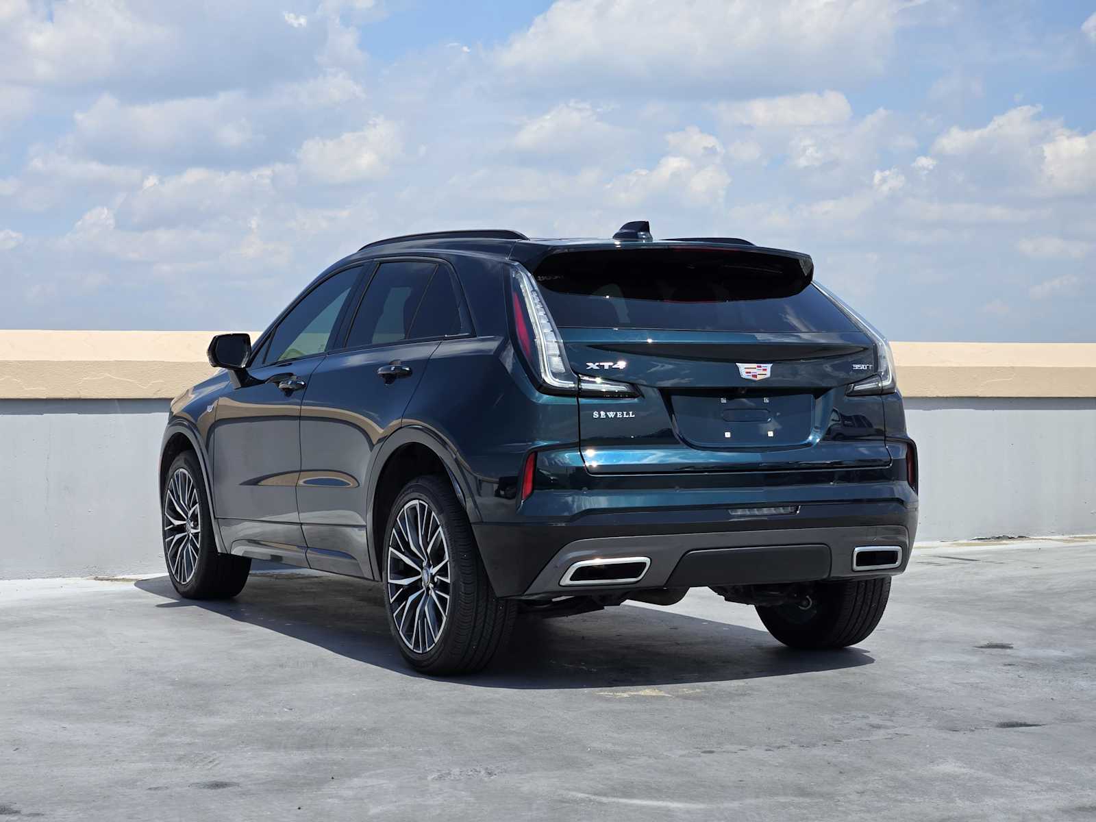 2025 Cadillac XT4 Sport photo 3