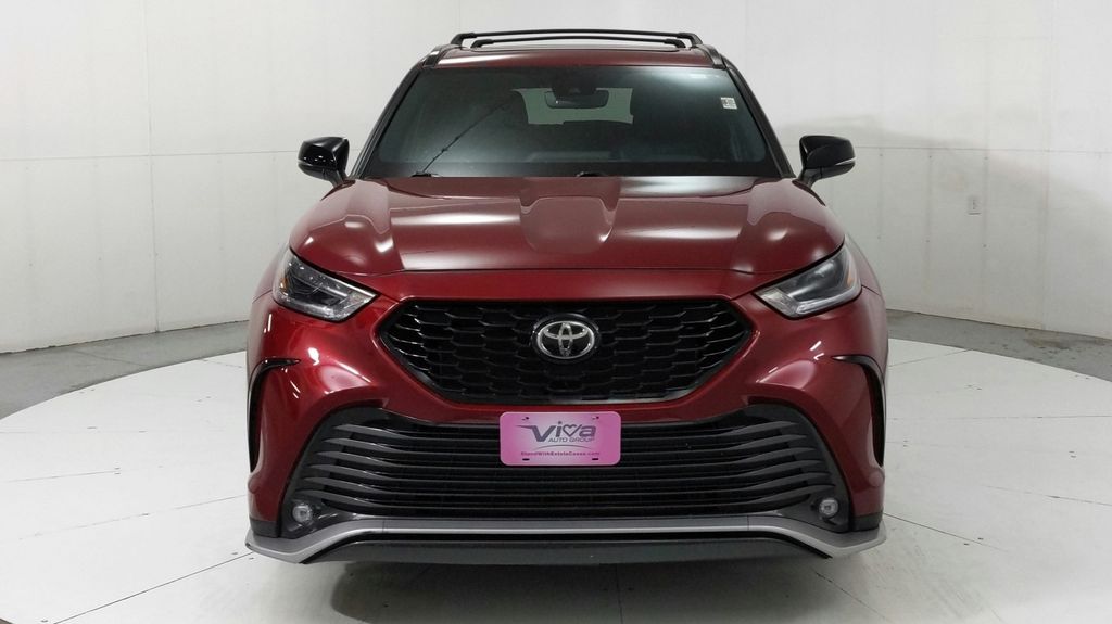 2023 Toyota Highlander XSE photo 9