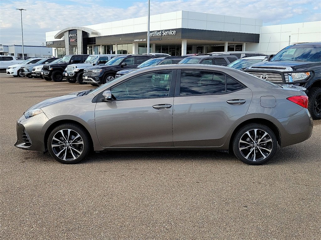 2018 Toyota Corolla XLE XSE photo 6