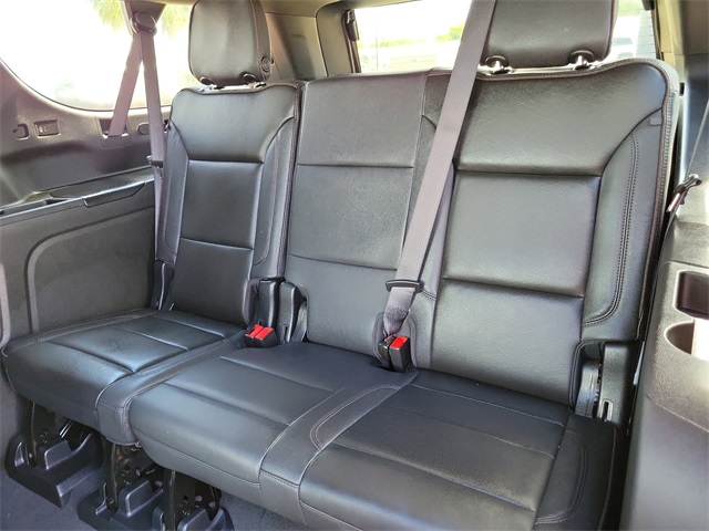 2024 Chevrolet Suburban High Country photo 12